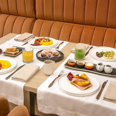 Szálloda Condotti Palace