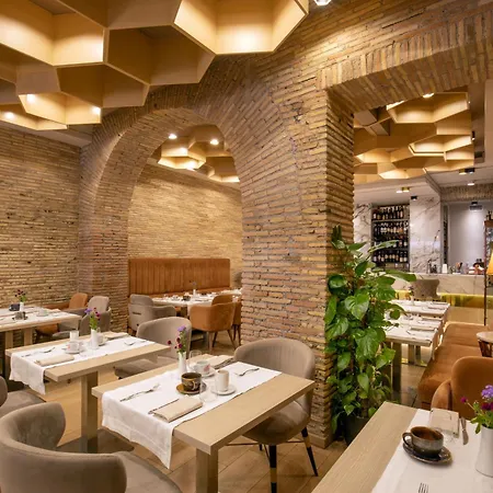 Condotti Palace Róma