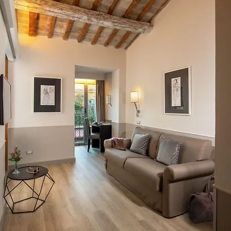 Condotti Palace Szálloda Róma