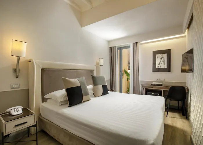 Condotti Palace Ξενοδοχείο 4*