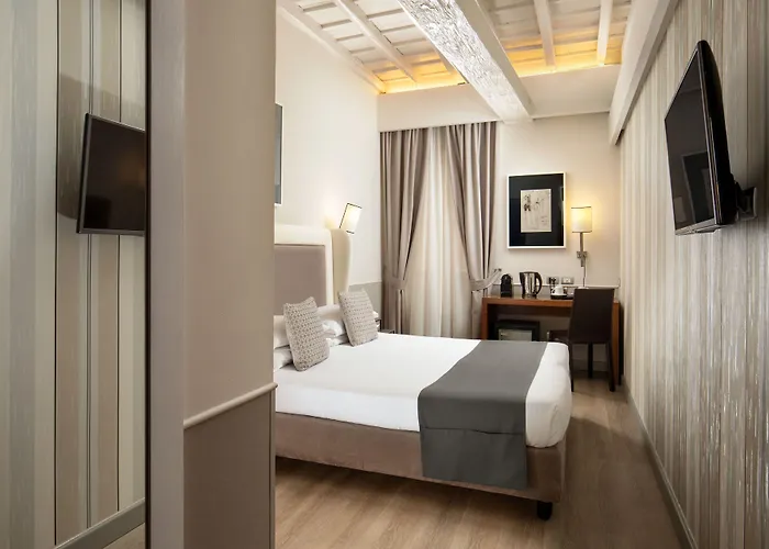 Condotti Palace Roma