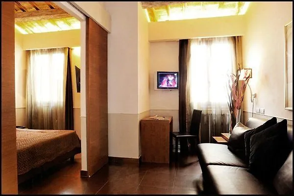 Condotti Palace Ξενοδοχείο