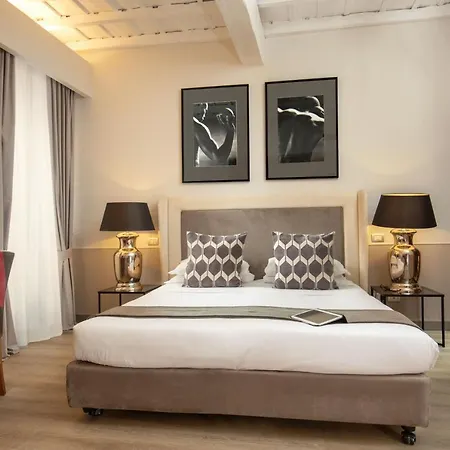Condotti Palace Hotel 4*