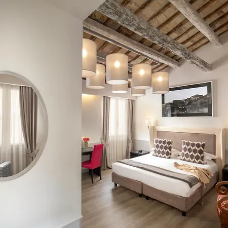 Hotel Condotti Palace