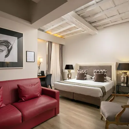 Condotti Palace Hotel 4*