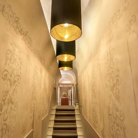 Condotti Palace Hotel