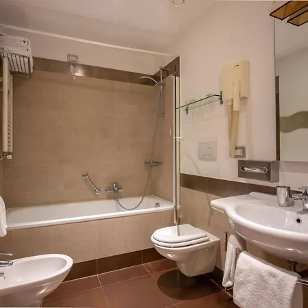 Condotti Palace Hotel
