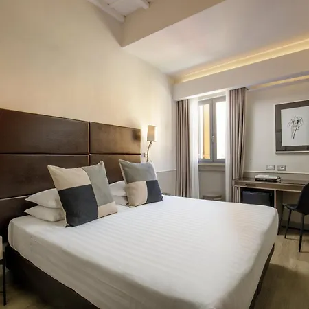 Hotel Condotti Palace 4*