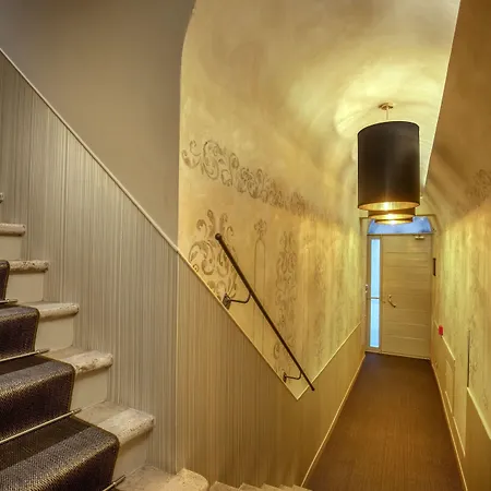 Hotel Condotti Palace