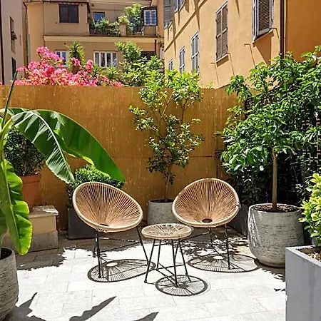 Condotti Palace 4*