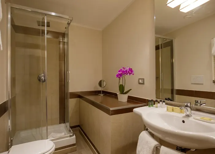 מלון Condotti Palace