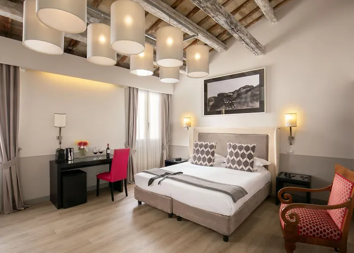 מלון Condotti Palace רומא