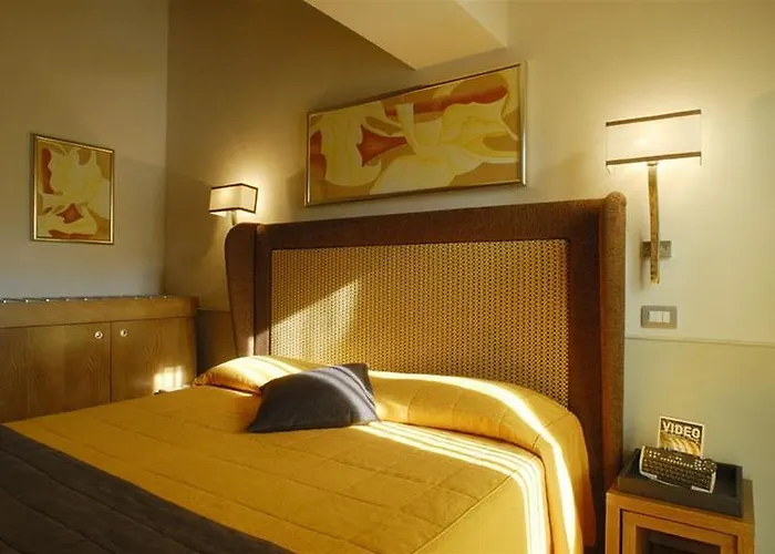 Condotti Palace מלון רומא