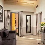 Condotti Palace Rom