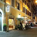 Condotti Palace Hotell