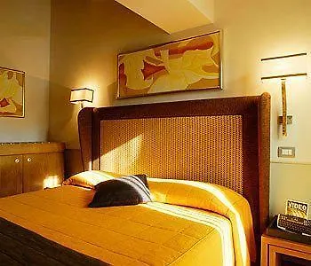 コンドッティ パレス 4*