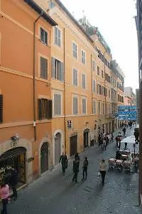 Condotti Palace Otel